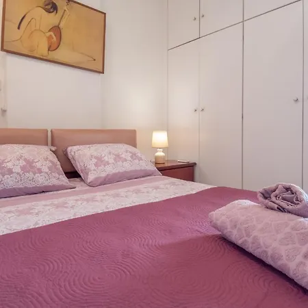 Fani Roxane Apartment *