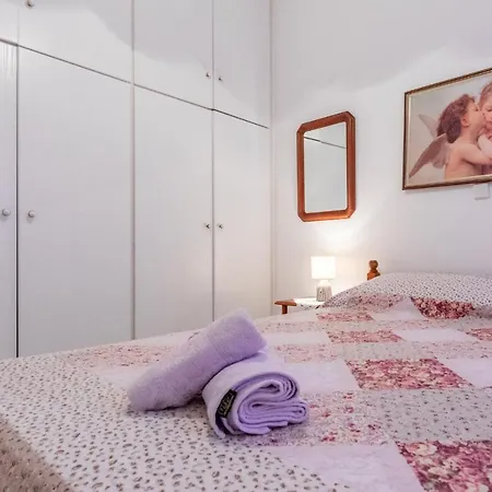 Apartment Fani Roxane Keratea