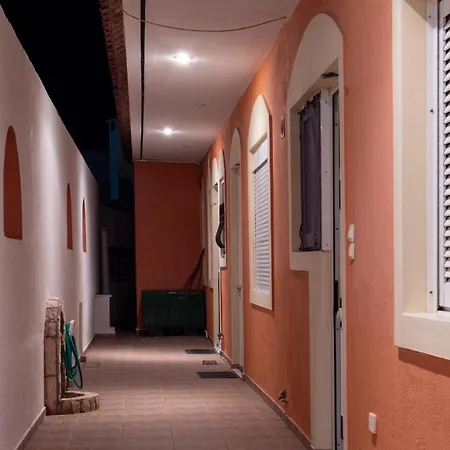 Fani Roxane Apartment *