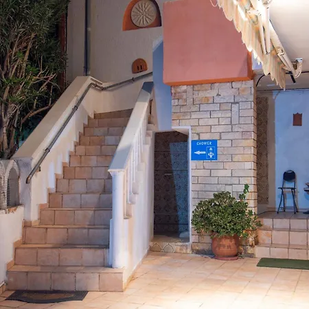 Apartment Fani Roxane